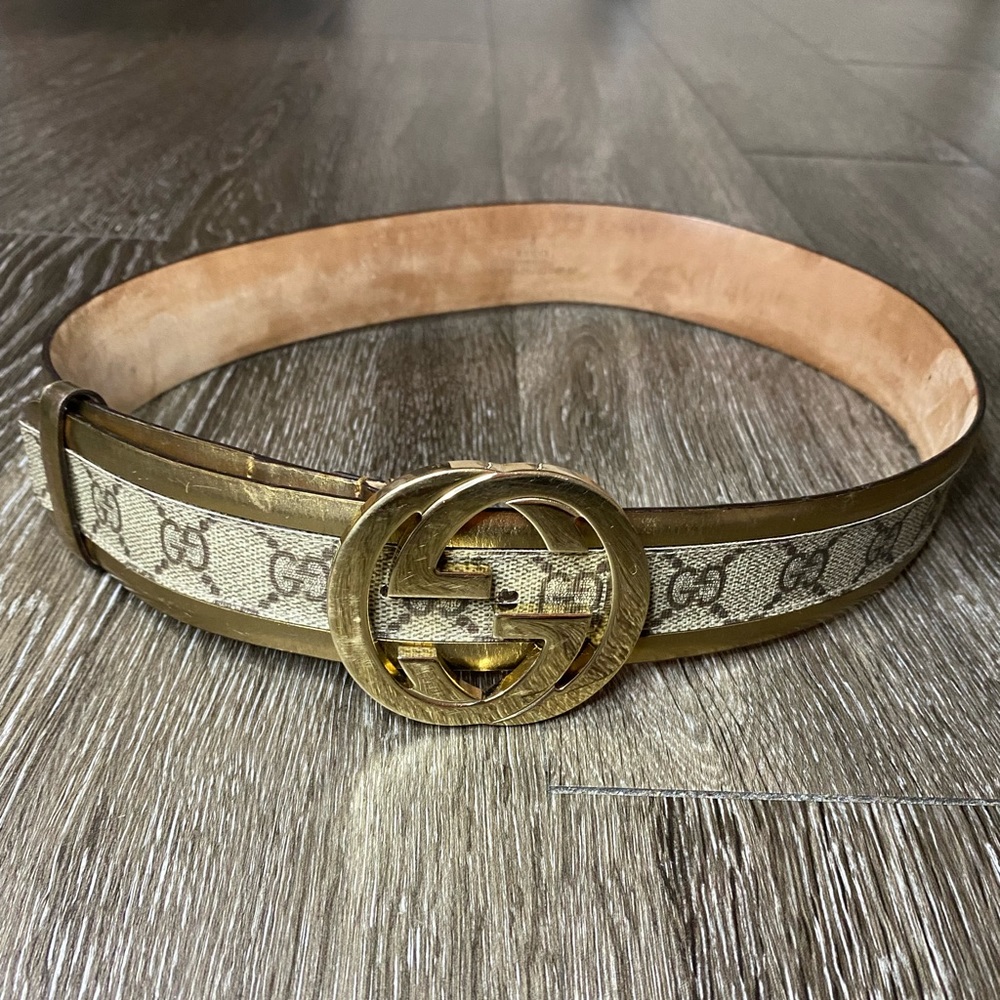 **SOLD** Gucci GG Supreme Monogram Belt